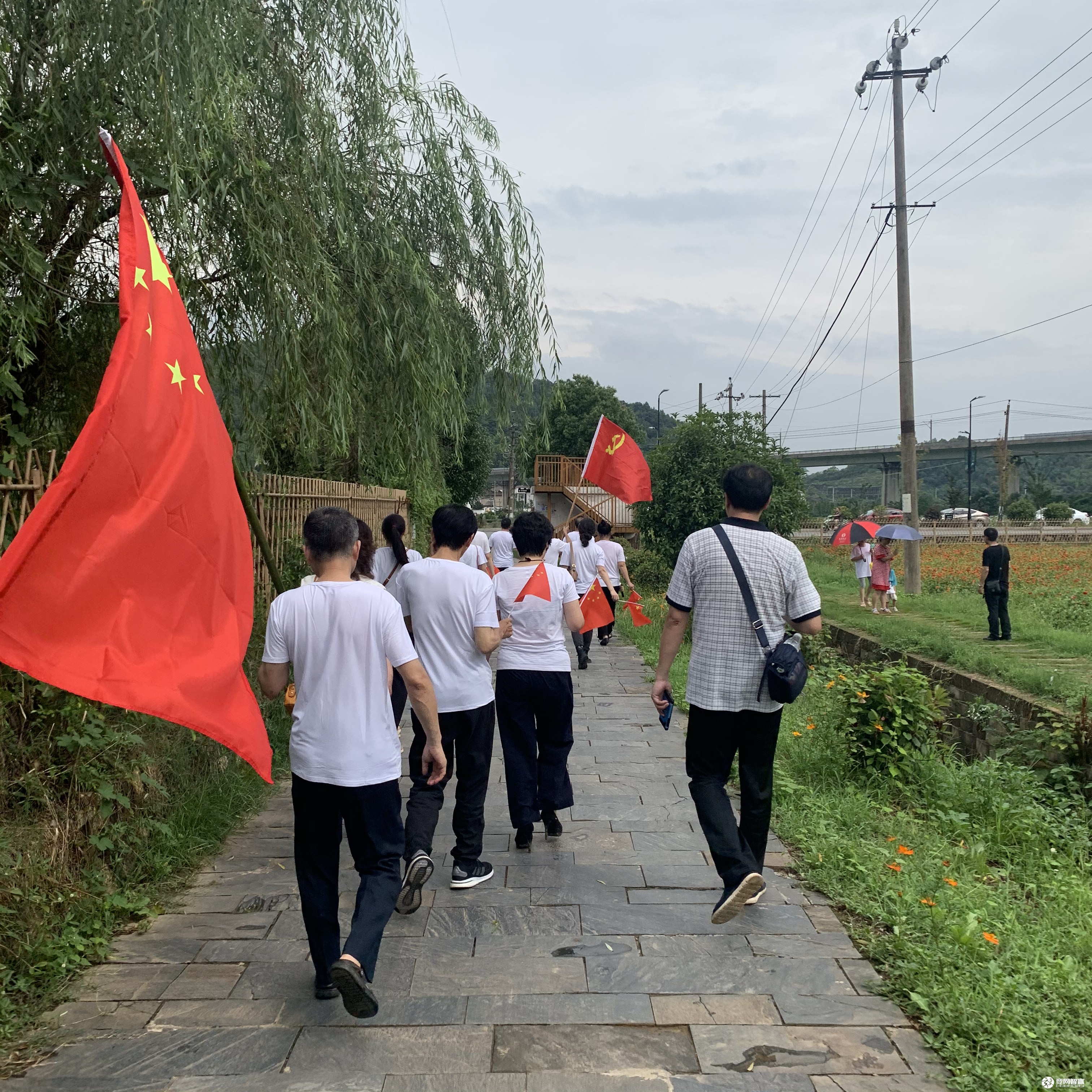 獻(xiàn)禮建黨百年| 唱支山歌給黨聽，堅(jiān)定不移跟黨走