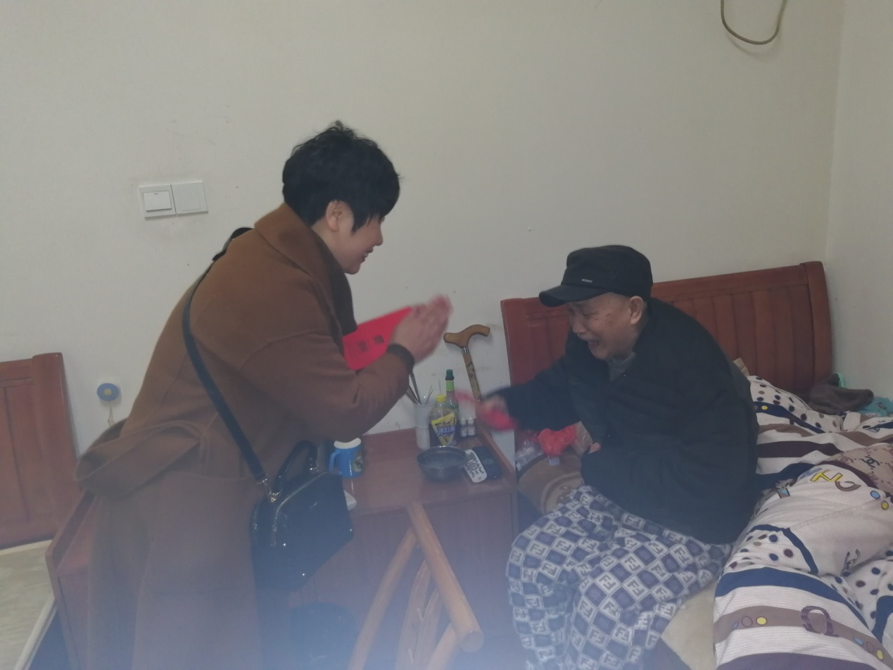 溫情滿除夕，愛心暖人心